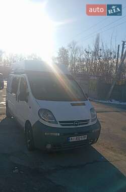 Вантажний фургон Opel Vivaro 2004 в Бородянці