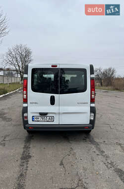 Мінівен Opel Vivaro 2011 в 