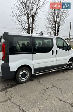 Мінівен Opel Vivaro 2011 в 