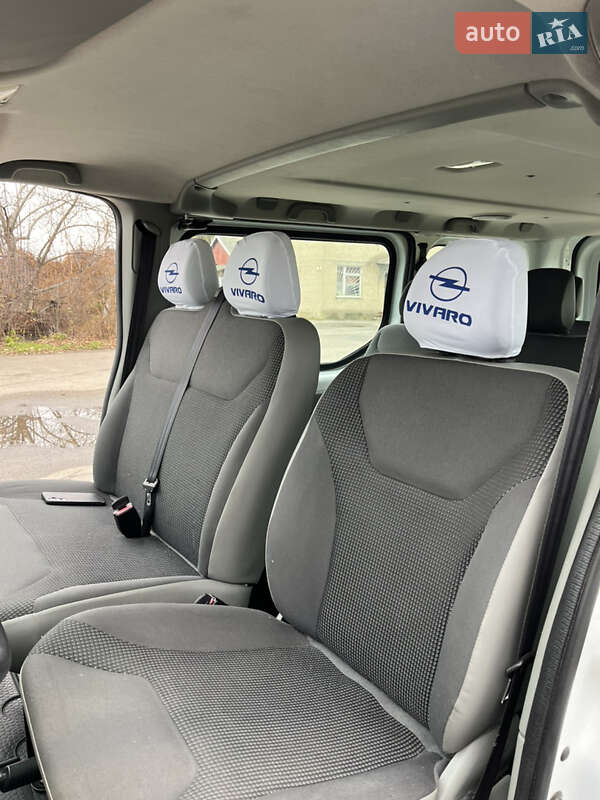 Минивэн Opel Vivaro 2011 в Подольске