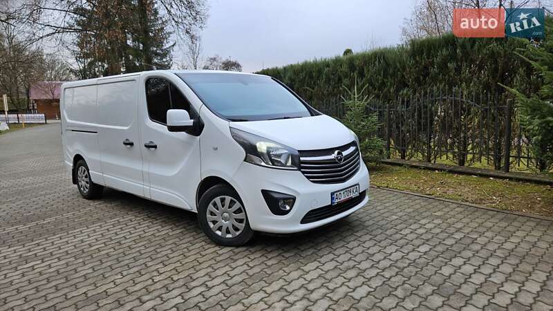 Opel Vivaro 2016