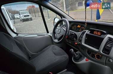 Мінівен Opel Vivaro 2006 в Хусті