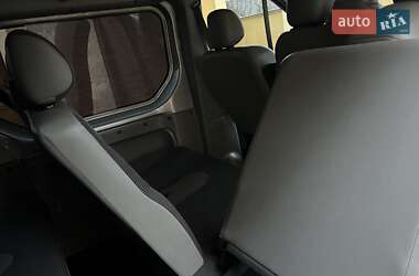 Минивэн Opel Vivaro 2012 в Львове