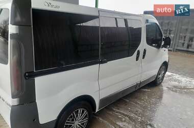 Мінівен Opel Vivaro 2006 в Кам'янець-Подільському