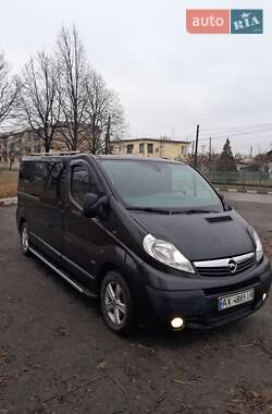 Мінівен Opel Vivaro 2012 в Зміїві