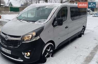 Opel Vivaro 2015