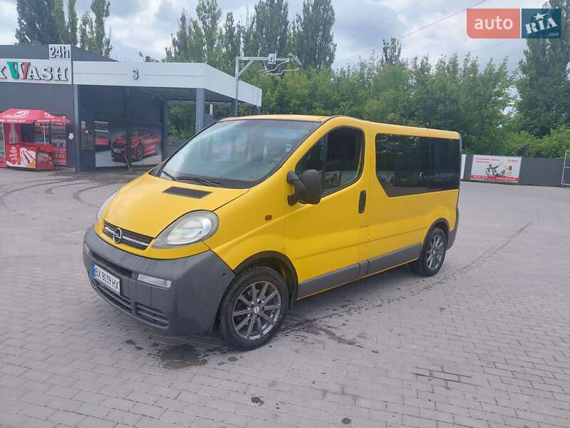 Мінівен Opel Vivaro 2004 в Кам'янець-Подільському