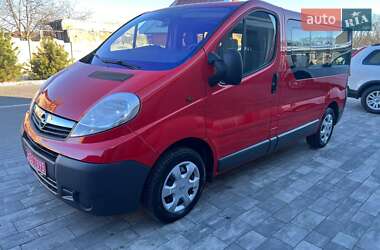 Мінівен Opel Vivaro 2014 в Києві