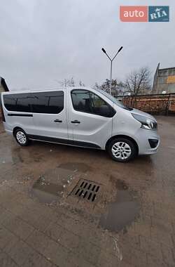 Мінівен Opel Vivaro 2015 в Івано-Франківську