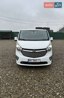 Opel Vivaro 2016