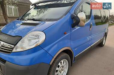 Минивэн Opel Vivaro 2013 в 