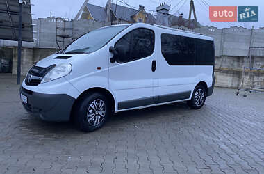 Минивэн Opel Vivaro 2014 в Кицмани