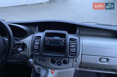 Минивэн Opel Vivaro 2014 в Кицмани