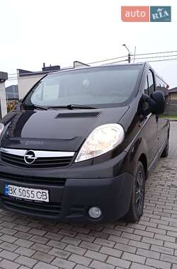 Мінівен Opel Vivaro 2013 в Рівному