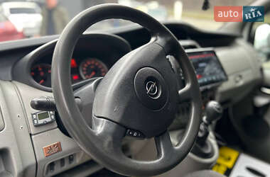 Минивэн Opel Vivaro 2010 в 