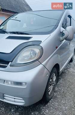 Мінівен Opel Vivaro 2003 в Старокостянтинові