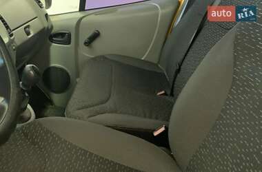 Минивэн Opel Vivaro 2006 в Хусте