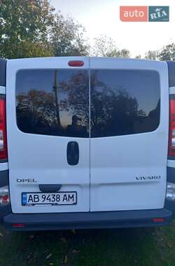 Минивэн Opel Vivaro 2012 в 
