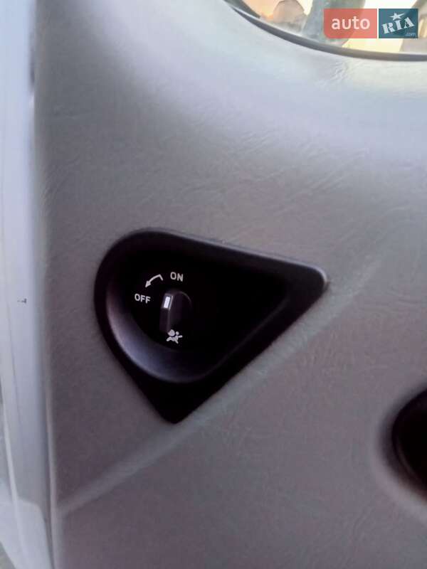 Грузовой фургон Opel Vivaro 2010 в Белой Церкви