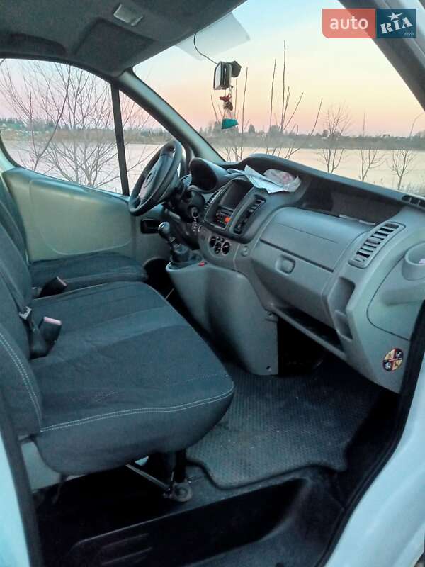 Грузовой фургон Opel Vivaro 2010 в Белой Церкви