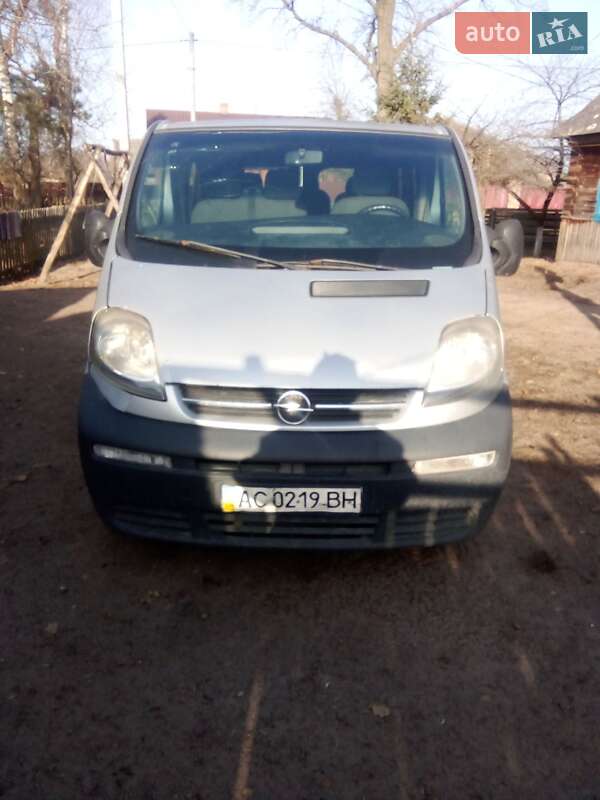 Мінівен Opel Vivaro 2002 в 