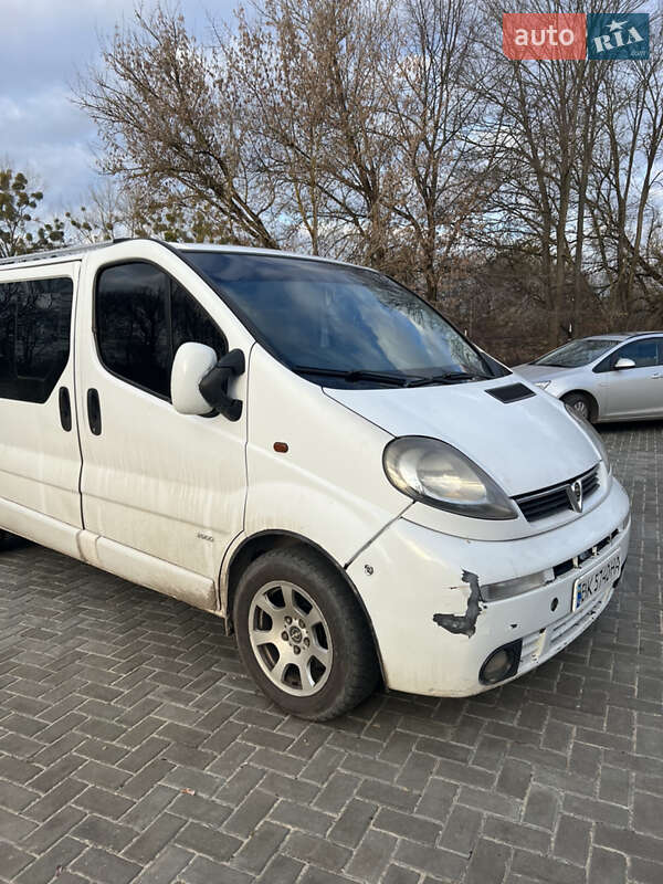 Минивэн Opel Vivaro 2005 в Ковеле