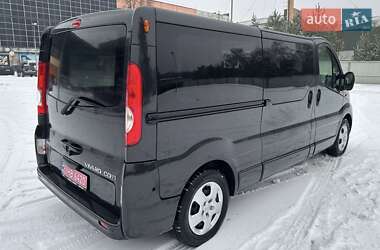 Мінівен Opel Vivaro 2014 в Луцьку