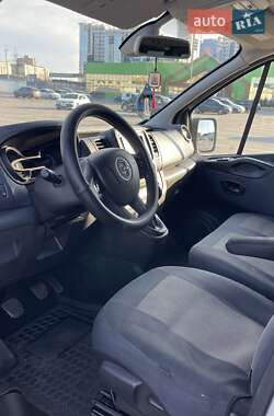Минивэн Opel Vivaro 2014 в 