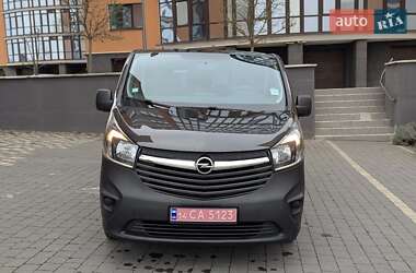 Минивэн Opel Vivaro 2015 в Ивано-Франковске