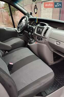 Минивэн Opel Vivaro 2008 в 