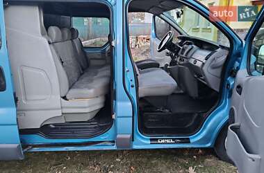 Вантажний фургон Opel Vivaro 2005 в Бучі