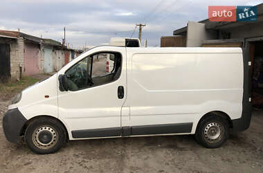 Вантажний фургон Opel Vivaro 2004 в Кам'янському