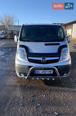 Минивэн Opel Vivaro 2008 в Владимире