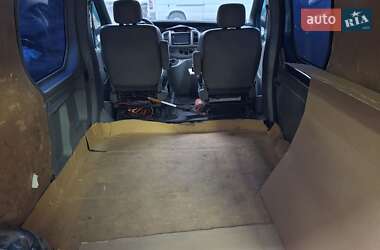 Мінівен Opel Vivaro 2006 в Чернівцях