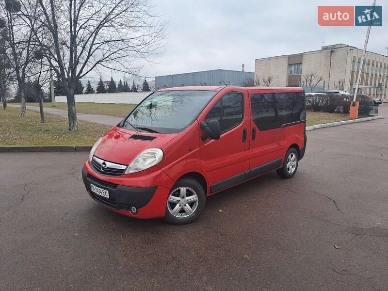 Мінівен Opel Vivaro 2008 в Києві