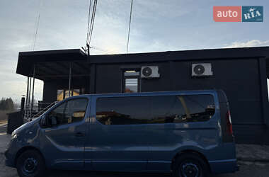 Минивэн Opel Vivaro 2015 в 