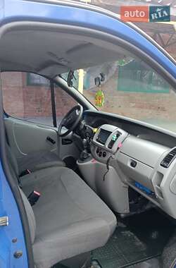 Мінівен Opel Vivaro 2004 в 