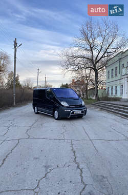 Мінівен Opel Vivaro 2003 в Ізмаїлі