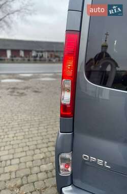 Мінівен Opel Vivaro 2013 в Коломиї