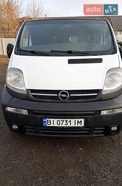 Мінівен Opel Vivaro 2004 в Лубнах