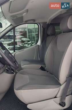 Мінівен Opel Vivaro 2013 в Луцьку