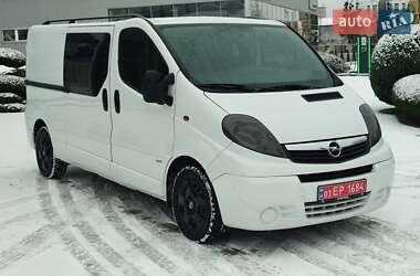 Мінівен Opel Vivaro 2013 в Луцьку