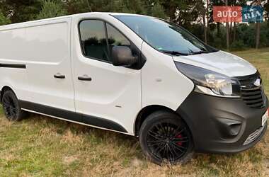 Грузовой фургон Opel Vivaro 2015 в Цумани