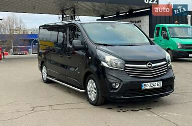 Минивэн Opel Vivaro 2016 в 