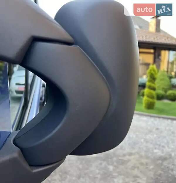 Минивэн Opel Vivaro 2011 в Умани