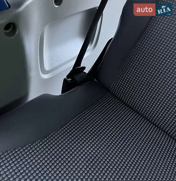 Минивэн Opel Vivaro 2011 в Умани