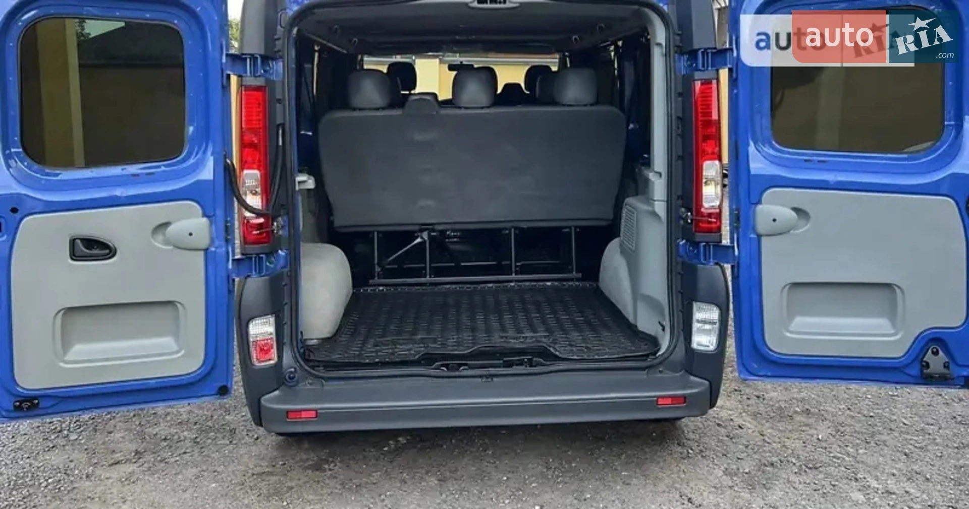 2011 Opel Vivaro - мініатюра 46