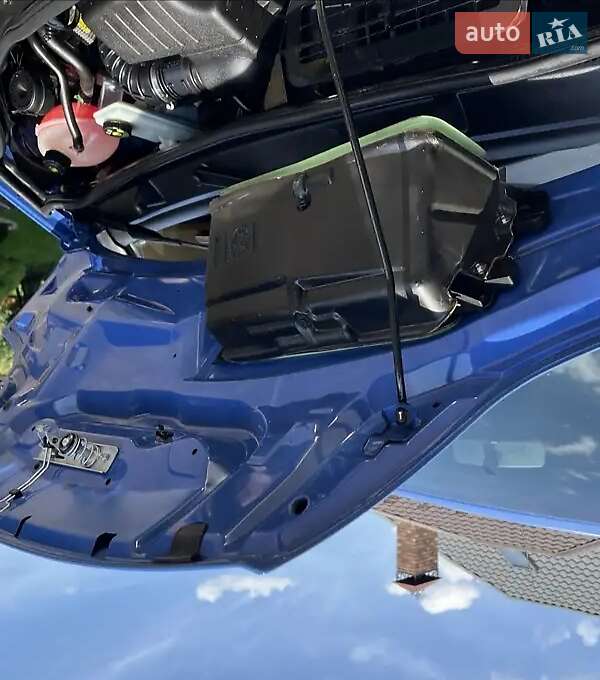 Минивэн Opel Vivaro 2011 в Умани