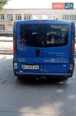 Минивэн Opel Vivaro 2004 в 