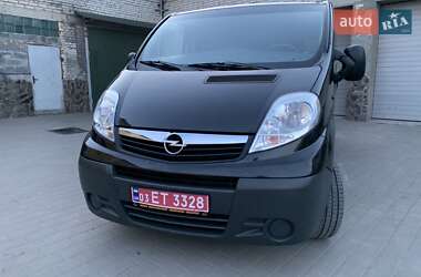 Грузовой фургон Opel Vivaro 2012 в Бродах